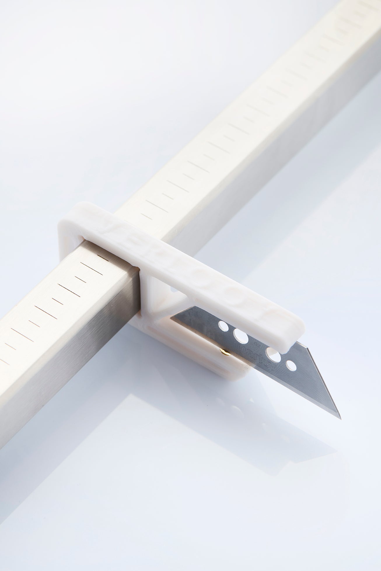 Croissant tool